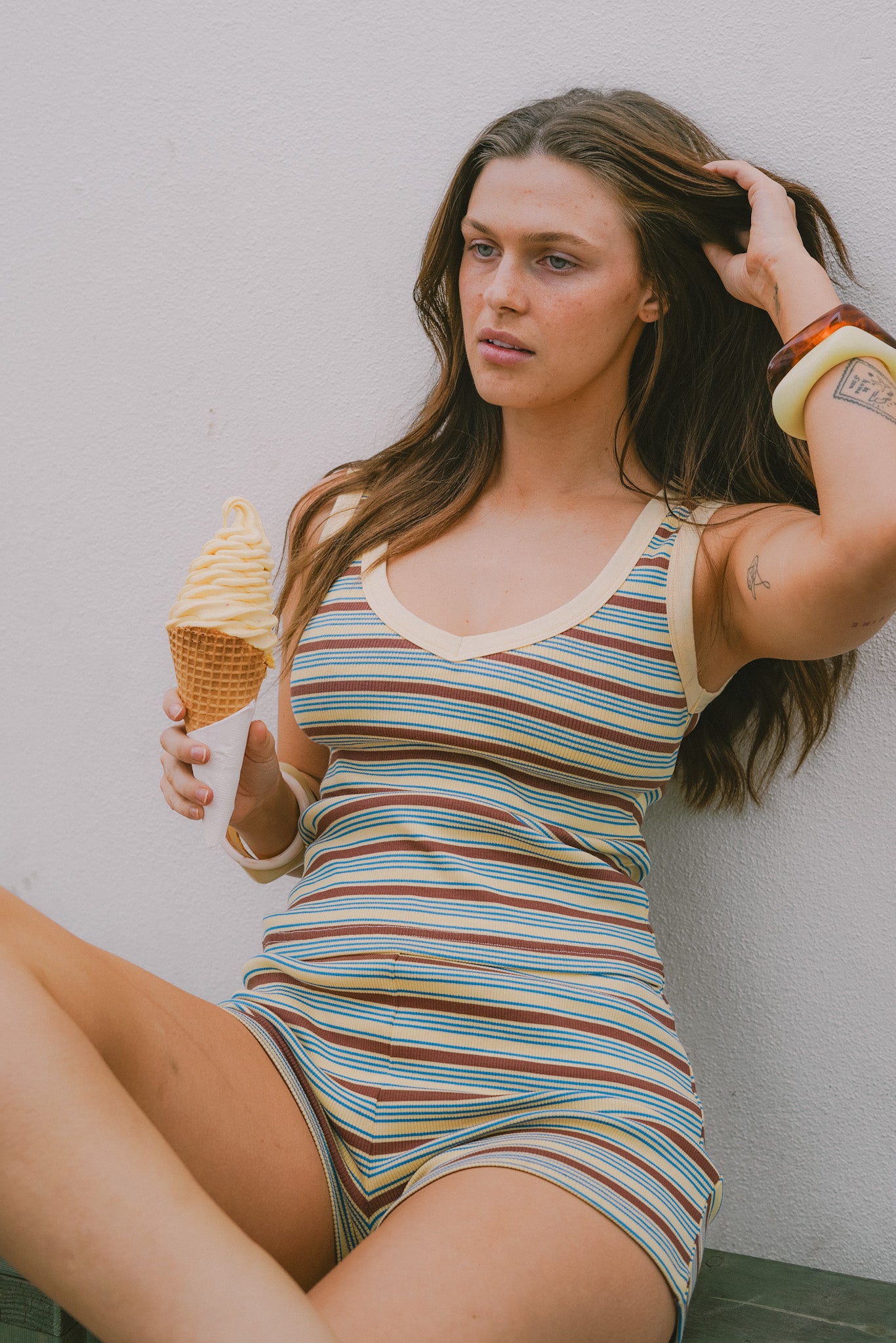 SUKI V-NECK STRIPE TOP