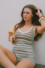 SUKI V-NECK STRIPE TOP