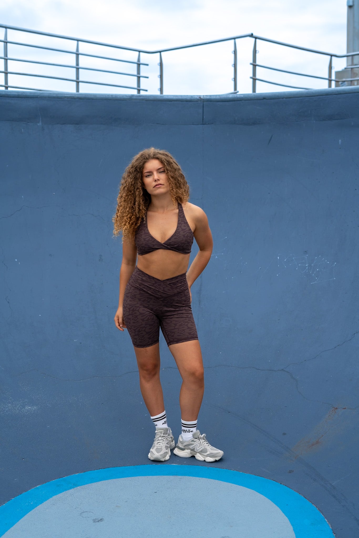 SIMI TWIST SPORTS CROP